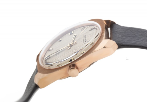 Screenshot 2025-08-04 at 10.57.52 BIFORA Gents´ Gold Plated Wristwatch with Textured Gilt Dial