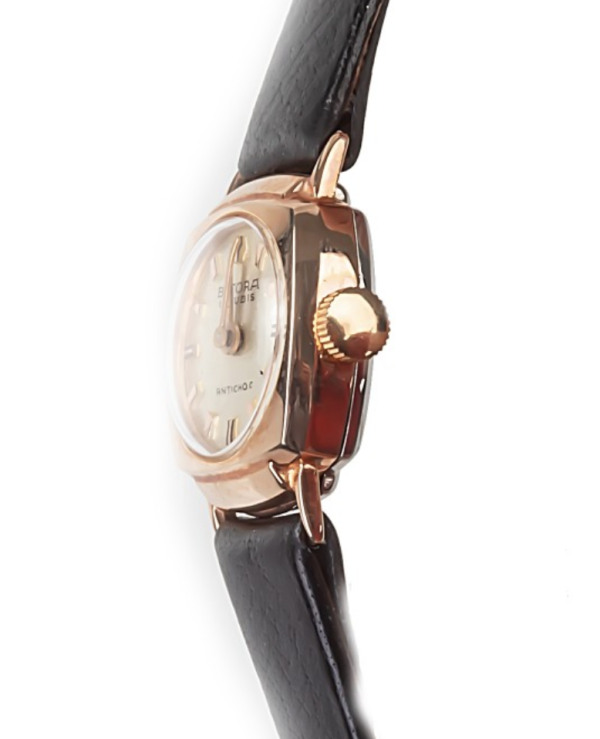 Screenshot 2025-08-04 at 17.29.31 BIFORA Ladies´ Gold Plated Cushion-Shaped Wristlet with Silvered Dial